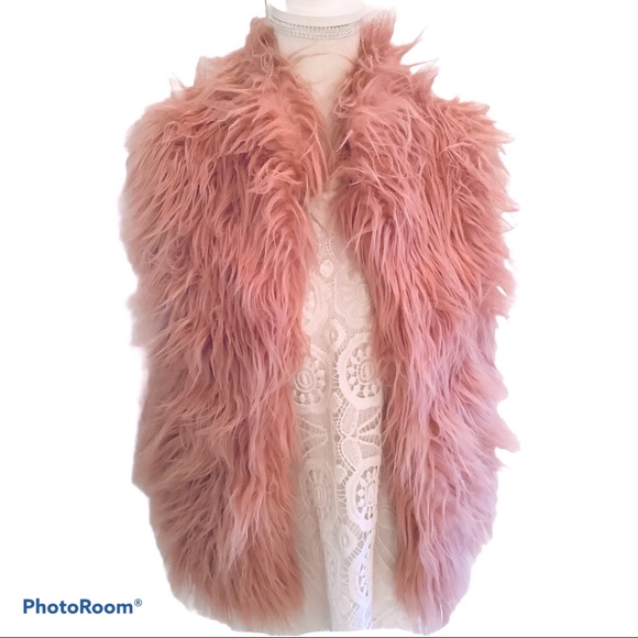 XXI Pink Faux Fur Vest NWT - Picture 5 of 7